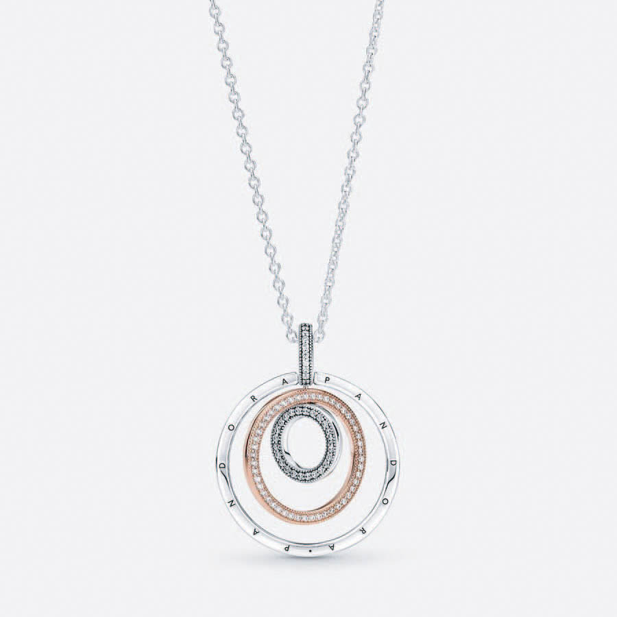 Pandöra Two Tone Circles Pendant Necklace 389483C01 1 Pandöra Two Tone Circles Pendant Necklace 389483C01